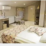 Aparthotel лондон Svilengrad